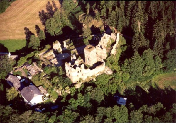 Czech Republic – Rokštejn Castle Excavation